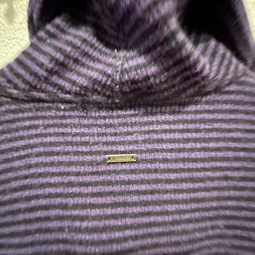 PRANA button up sweater - Picture 5 of 5